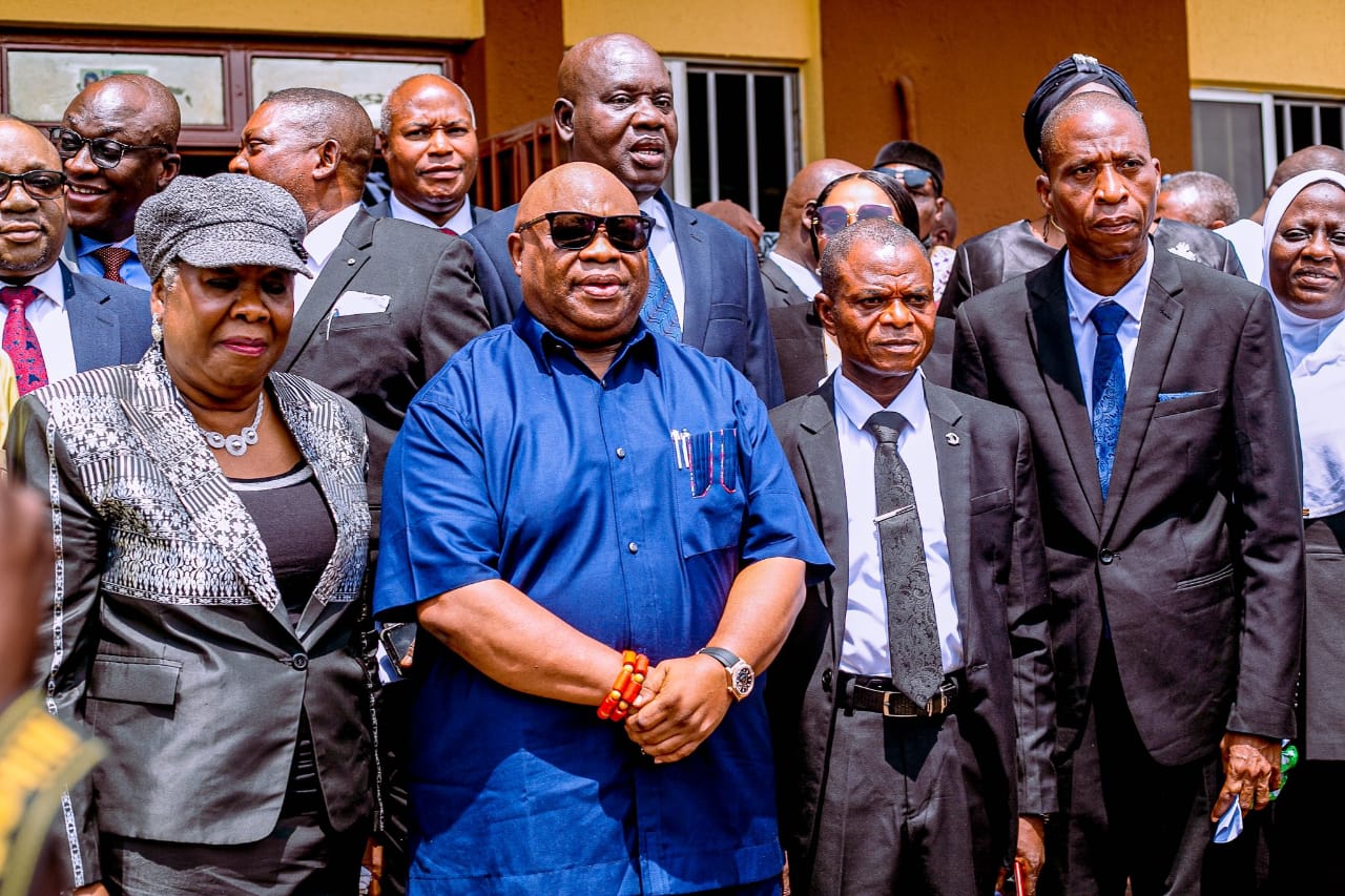 4feaee16-ae60-4fde-ac86-77d3b9fd8a38