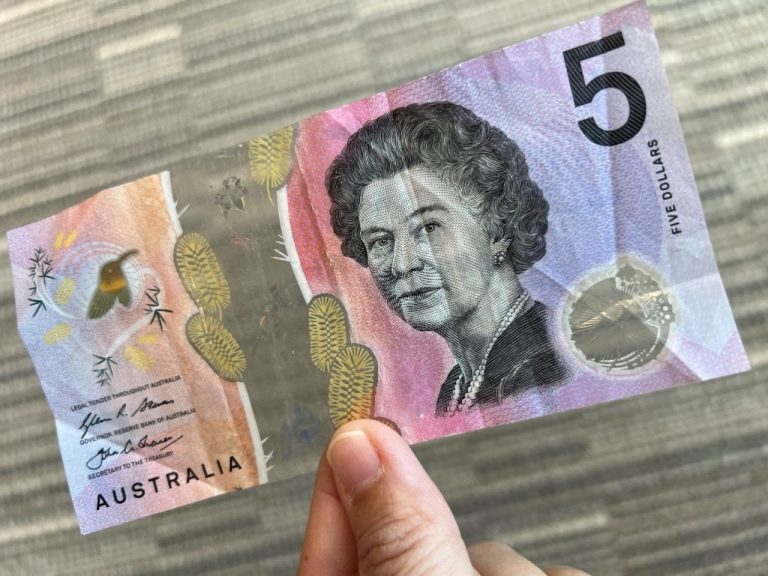 Australia-to-remove-British-monarch-banknotes