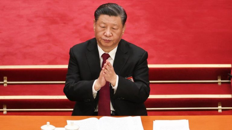 Xi Jinping handed