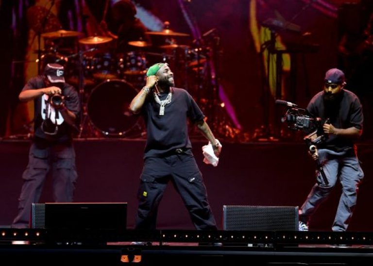 Davido-560x400-1-768x548