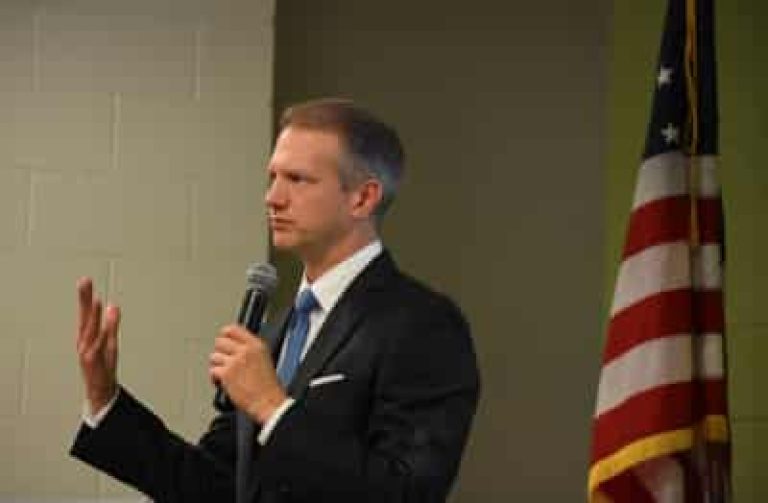 Riley-M.-Moore-768x503