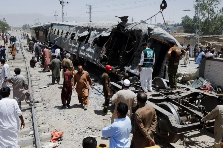 Pakistan train