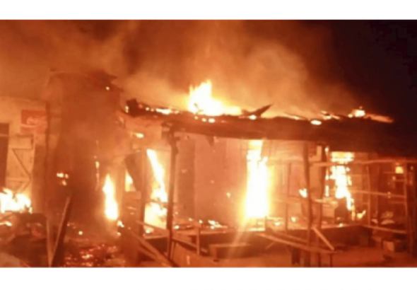 Fire-Guts-shops-at-Alaba-Market-510x340-1-768x512