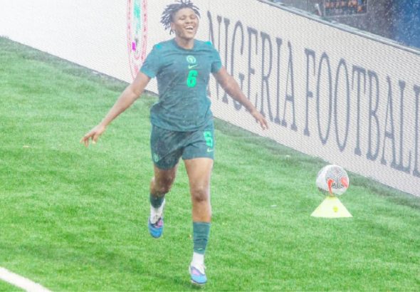 Joy-Omewa-celebrates Falcons