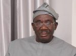 Politician with Police in Osun