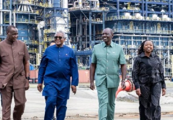 Kenya-President-William-Ruto-at-Dangote-Refinery-5-768x413