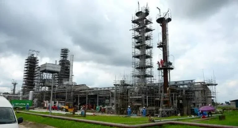 Modular refinery